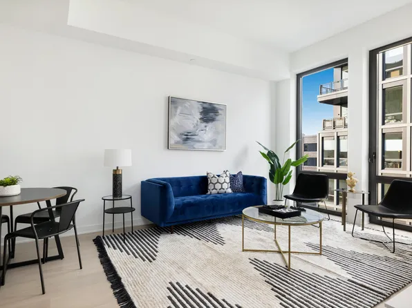 77 Charlton Street image 1 of 16