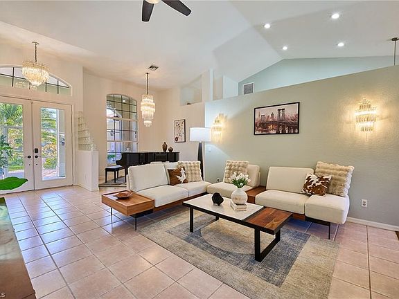 5th image of 186 Muirfield CIR