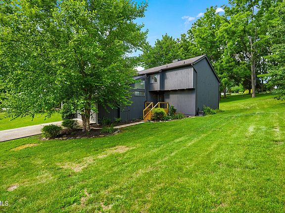 2nd image of 420 Heatherview Ct