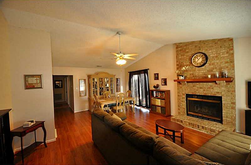 1st image of 3542 Campion Ave