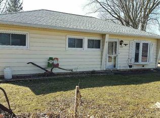 4027 Midway Dr, Waterloo, IA 50701