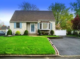 9 Kendall Rd, East Brunswick, NJ 08816