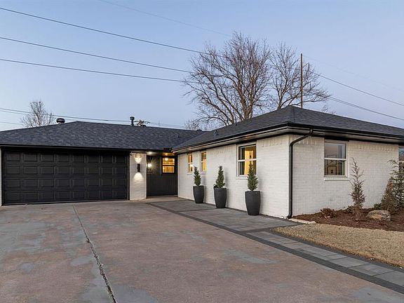 2nd image of 201 S Elwood Dr