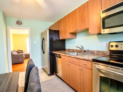 15 Westgate Rd APT 6, Chestnut Hill, MA, 02467