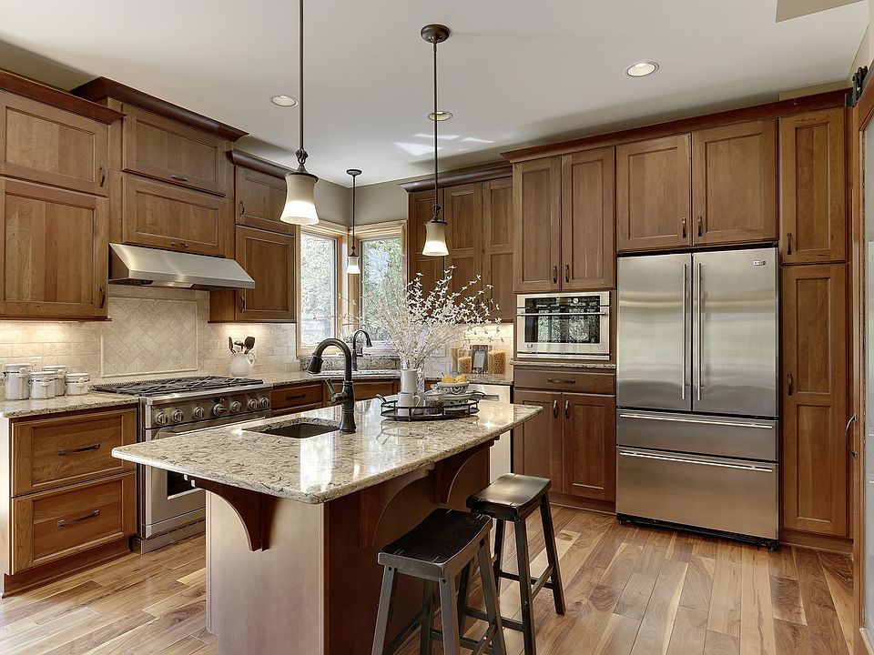 1st image of 822 Park Place Dr