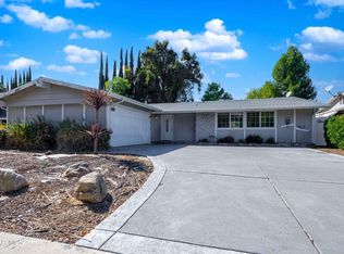 167 N Kanan Rd, Oak Park, CA 91377