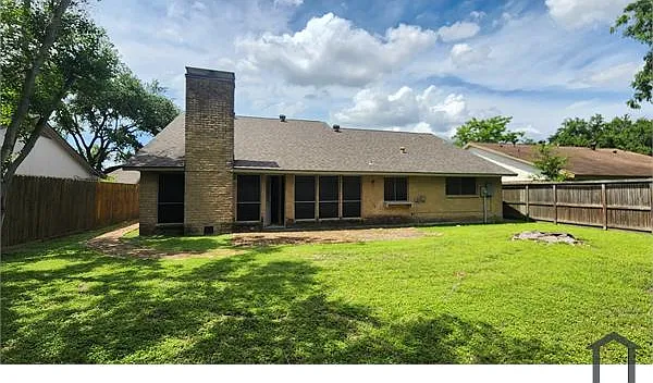 4 bed, 1914 sqft, $2,000 — Photo 1