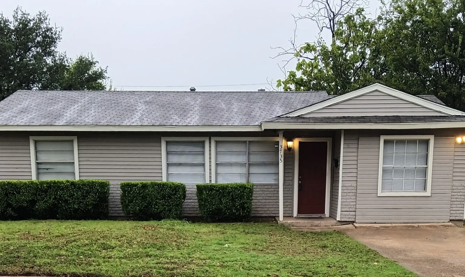 3 bed, 1075 sqft, $1,625 — Photo 1