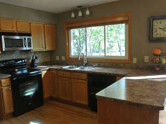2nd image of 1178 Silverwood Bay