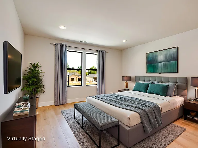 11010 NE 54th Ave — Photo 17