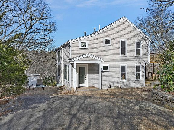 2nd image of 18 Wood Duck Way