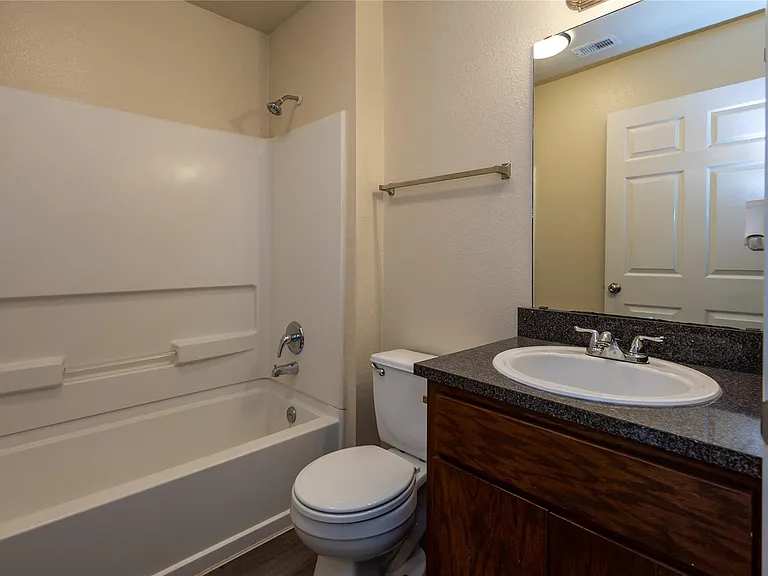3940 Scranton St — Photo 12