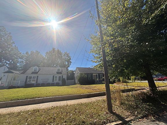 3rd image of 1150 Fair St SW