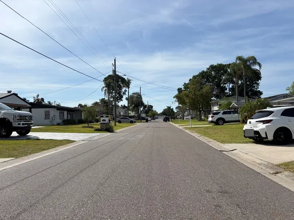 4926 Stolls Ave, Tampa, FL 33615