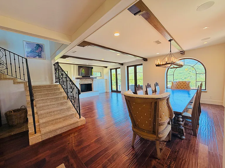 333 Conejo Rd — Photo 4