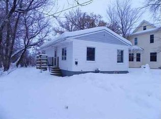 915 Valley St, Minot, ND 58701