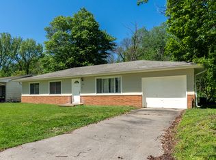 1307 N 16th St, Murphysboro, IL 62966