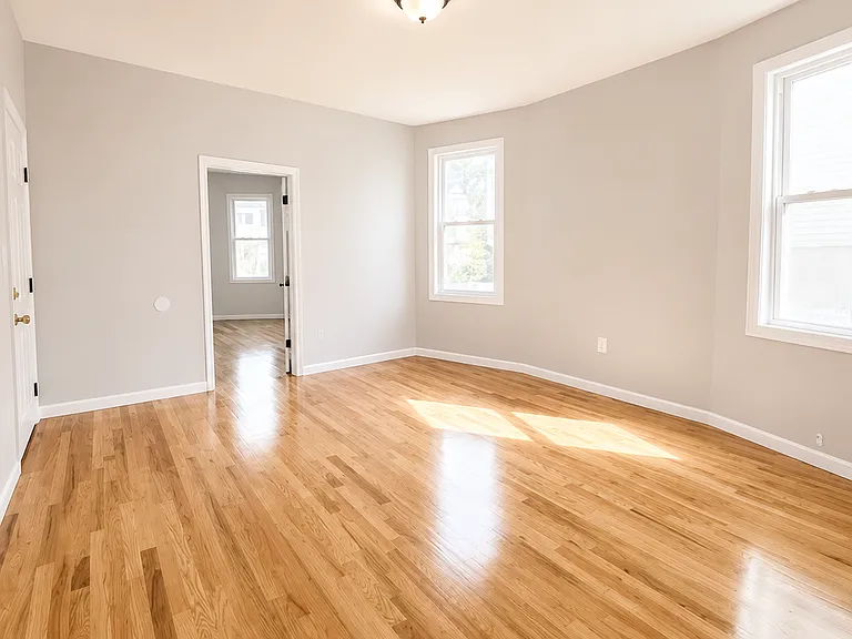 29 Baldwin Ave #2B — Photo 8