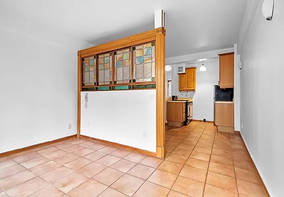 3rd image of 240 E 46th St APT 6E