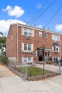 6901 61st Rd, Middle Village, NY, 11379