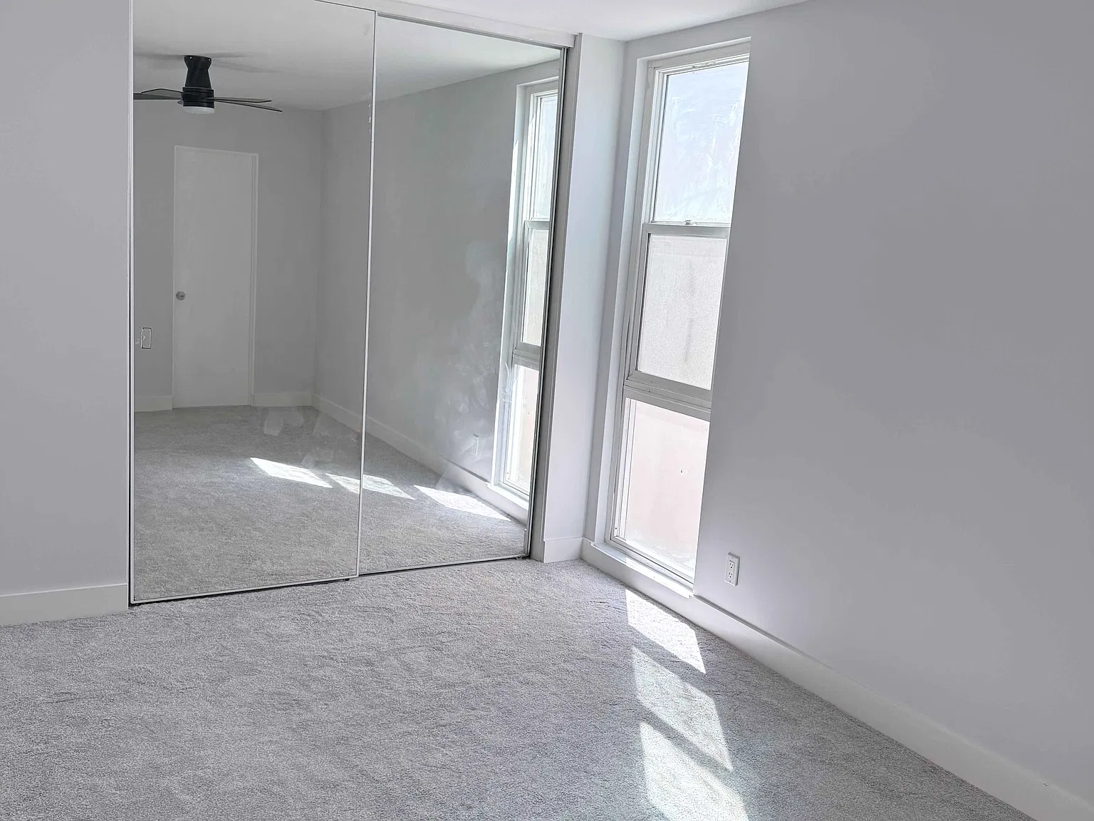 3 bed, 1700 sqft, $6,400 — Photo 2