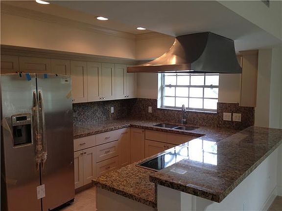 2nd image of 1265 S Alhambra Cir