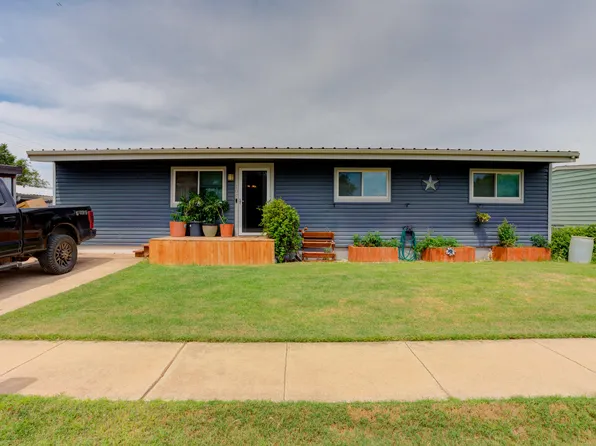 107 N Jaycee Ave, Denver City, TX 79323