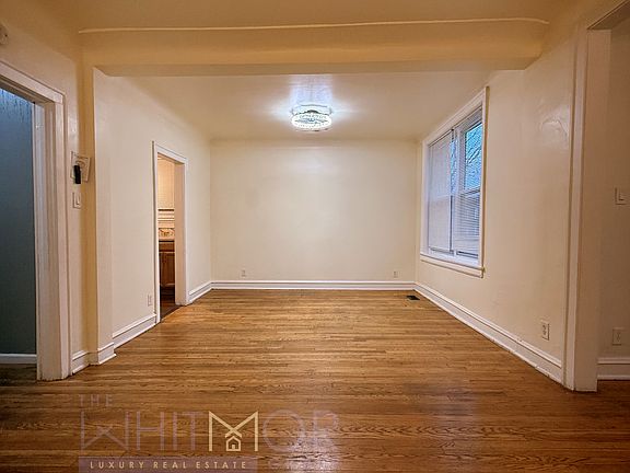3rd image of 7151 S East End Ave APT 1