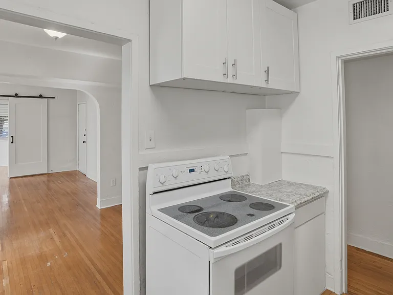 3218 W Santiago St — Photo 8
