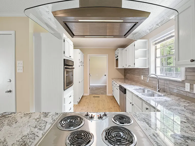 4580 Rainbow Dr — Photo 19