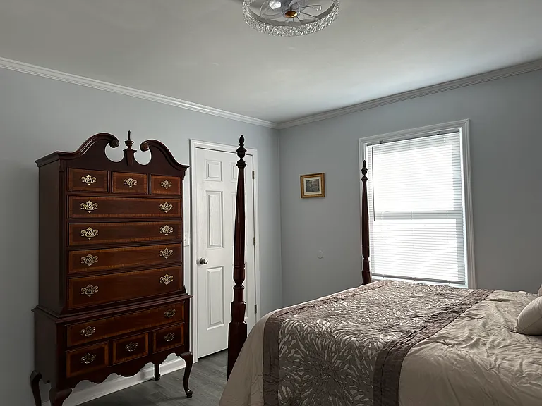 501 Oak Grove Rd — Photo 9