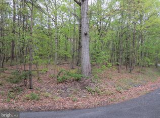 39 Locust Ln, Mount Jackson, VA 22842