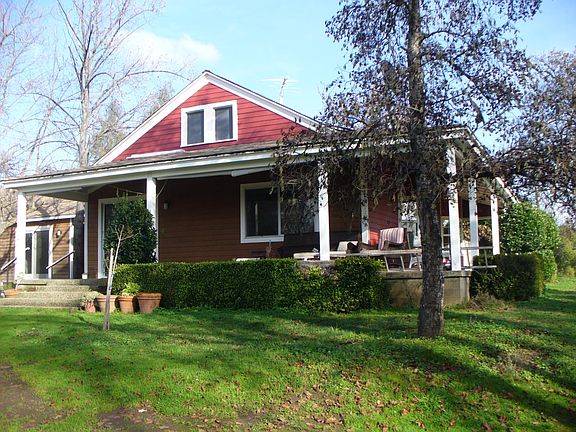 2nd image of 2355 Persimmon Ln