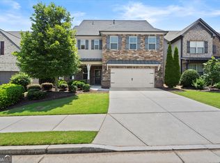 4452 Thach Ave, Sugar Hill, GA 30518