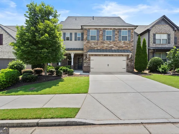 4452 Thach Ave, Sugar Hill, GA 30518