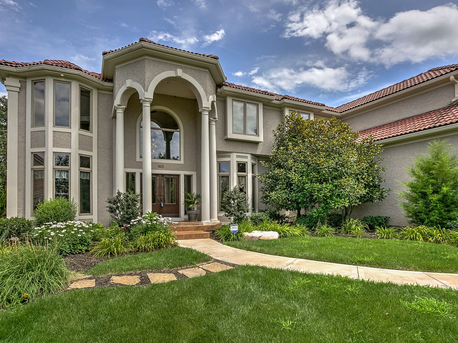 17065 S Demi Dr, Village Of Loch Lloyd, MO 64012 Zillow