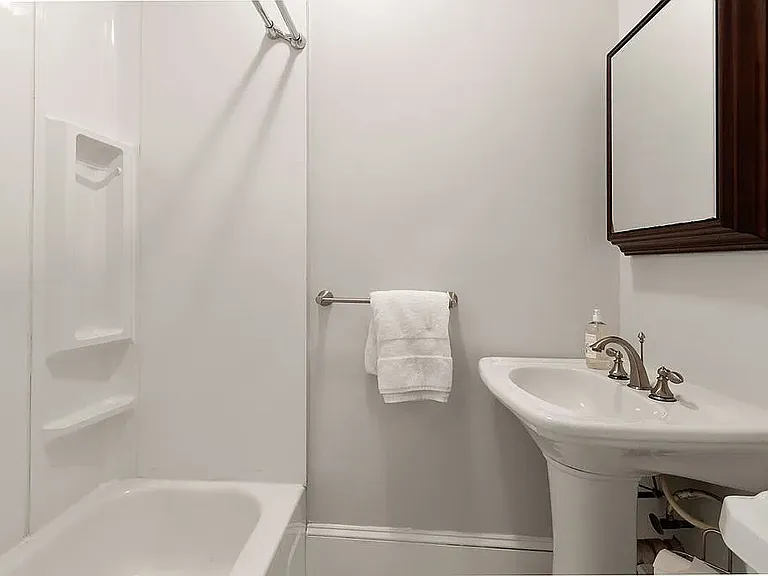592 Columbus Ave — Photo 11