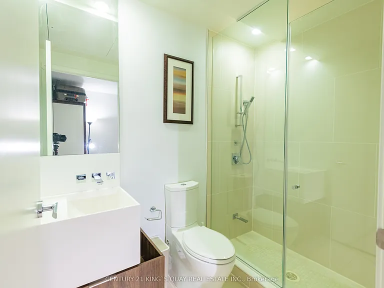 1 Bloor St E #1708 — Photo 21