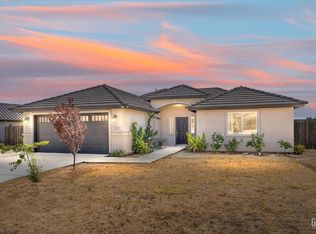 3906 Balvicar Dr, Bakersfield, CA 93306