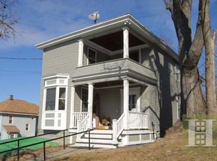 16 McKinstry Pl, Hudson, NY 12534