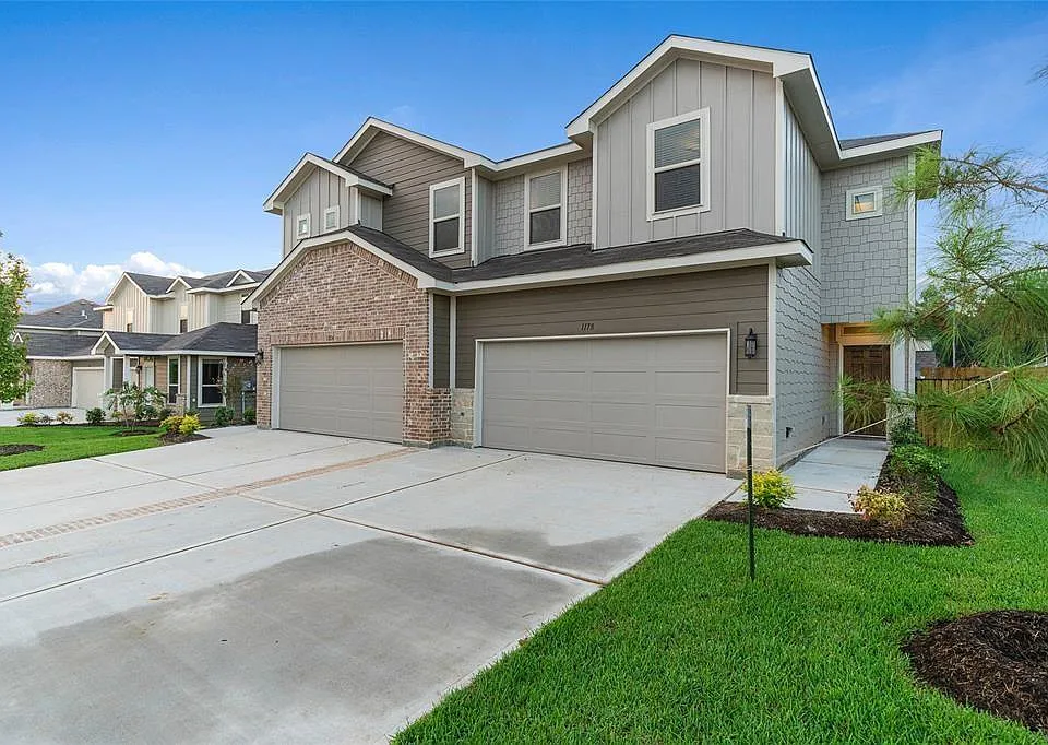 146 Parkgate #B