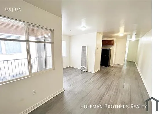 2637 S Manhattan Pl #7 — Photo 12