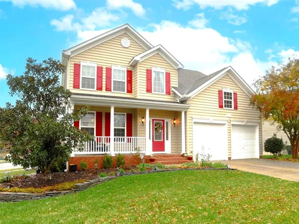 43645 Albatross St, Hollywood, MD 20636