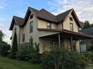 809 E High St, Hicksville, OH 43526