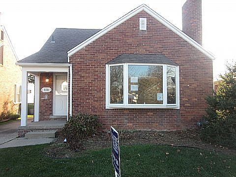 1st image of 21184 Lancaster St
