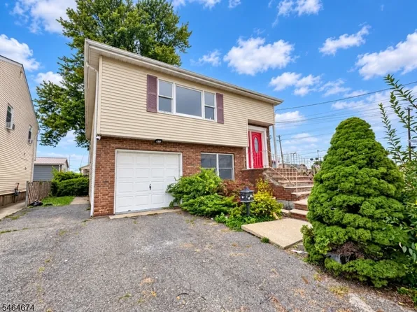 43 Hope St, Lodi Boro, NJ 07644