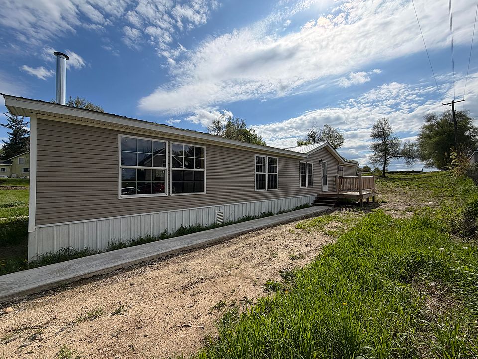 1st image of 1040 Main Dr