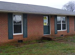 903 John J Rushton Rd, Saluda, SC 29138