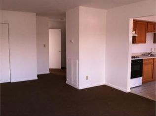 9617 Farmer Dr APT 303, Highland, IN 46322