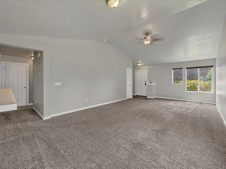 3914 W Meadowpine St — Photo 5